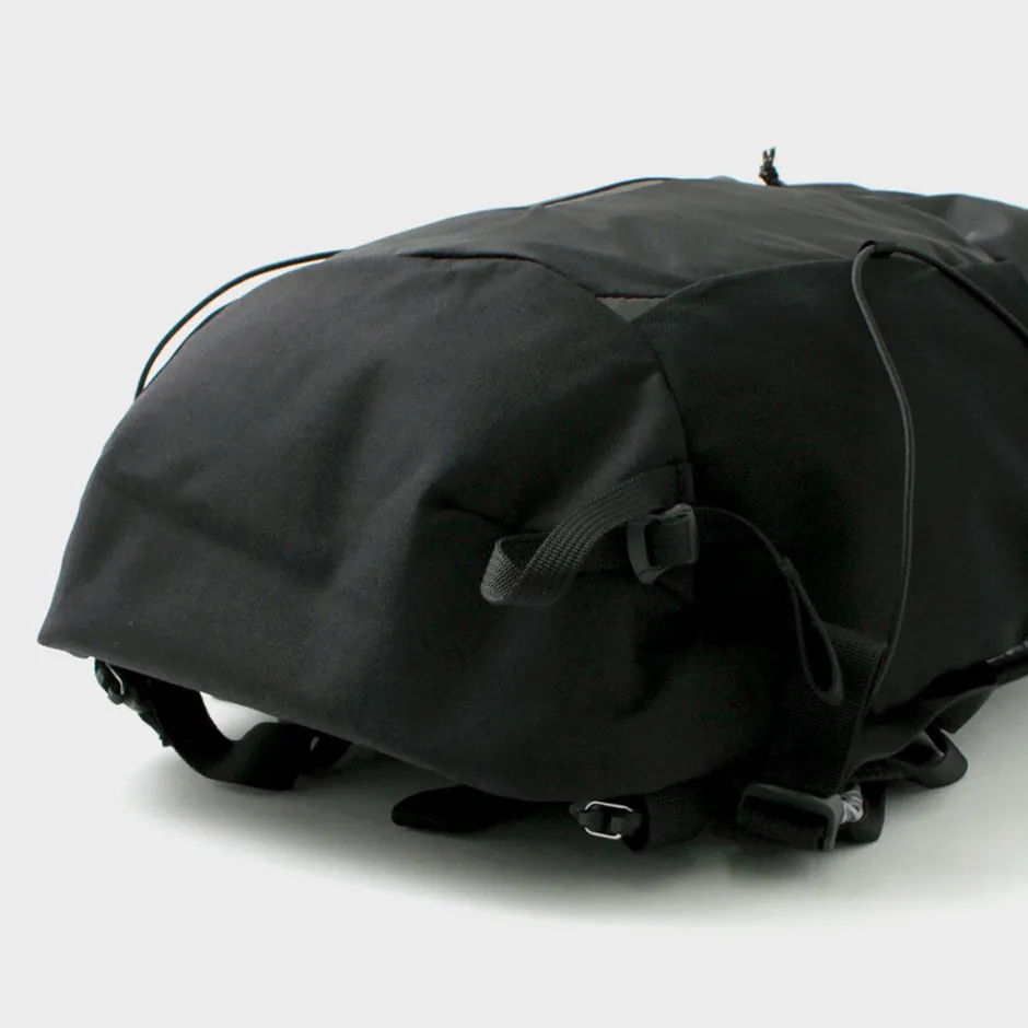 Backpacks^BACH / Shield 20