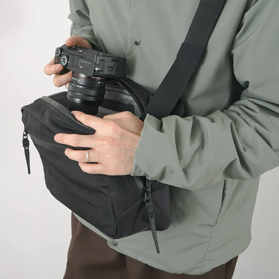 Shoulder Bags^BLACK EMBER / Grip-Sling 08L black