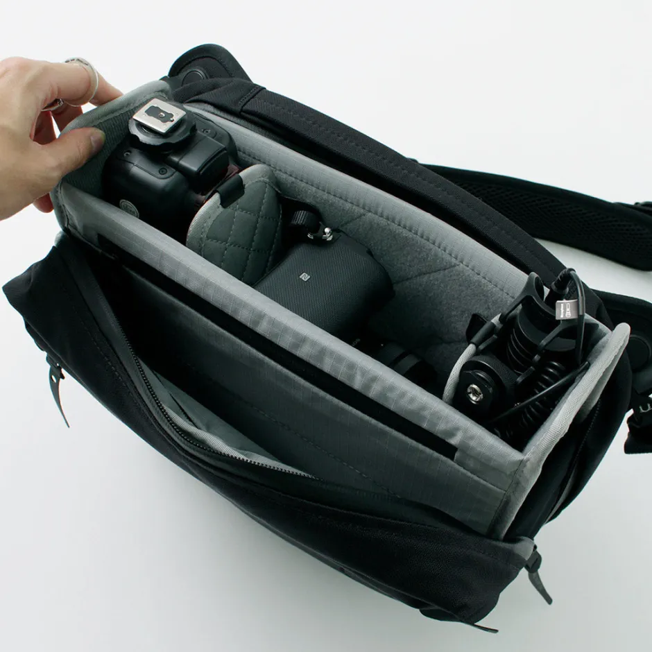 Shoulder Bags^BLACK EMBER / Grip-Sling 08L black
