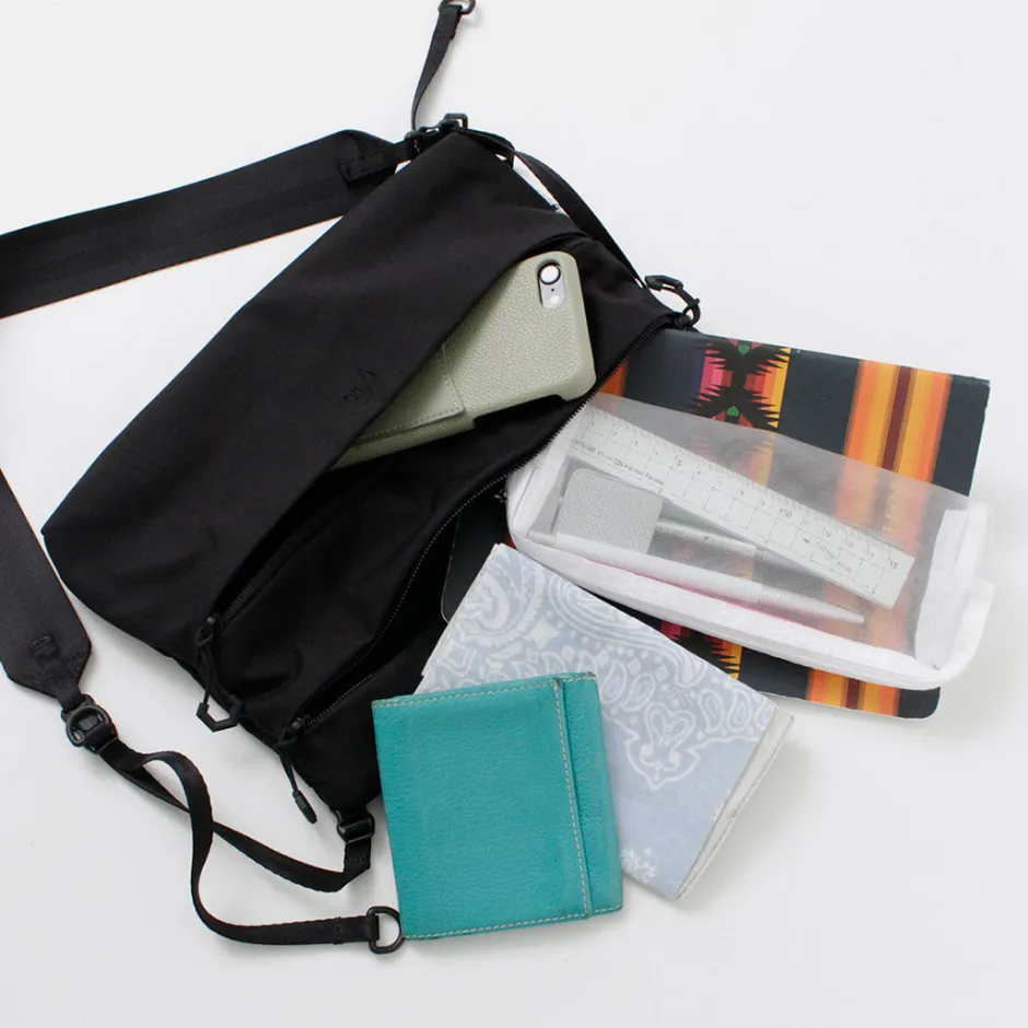 Shoulder Bags^F/CE. F/CE. / Cordura Fire Resistant Vertical Saccoche