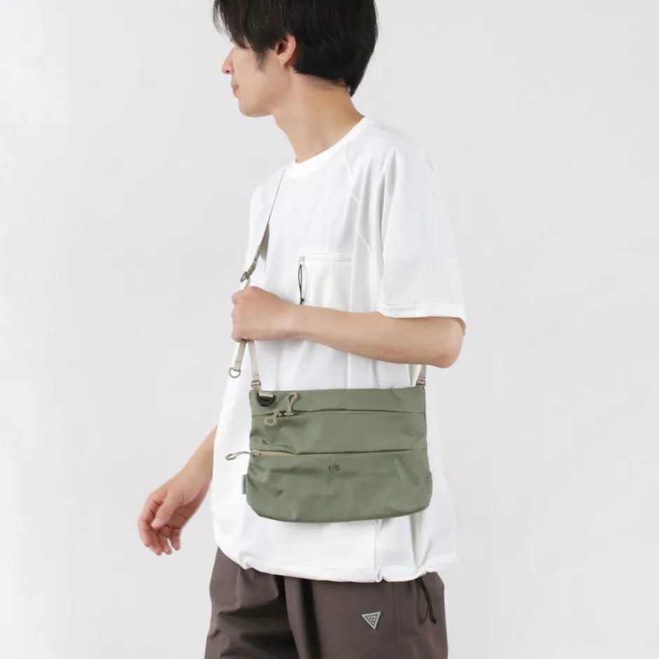 Shoulder Bags^F/CE. F/CE. / Cordura Fire Resistant Vertical Saccoche