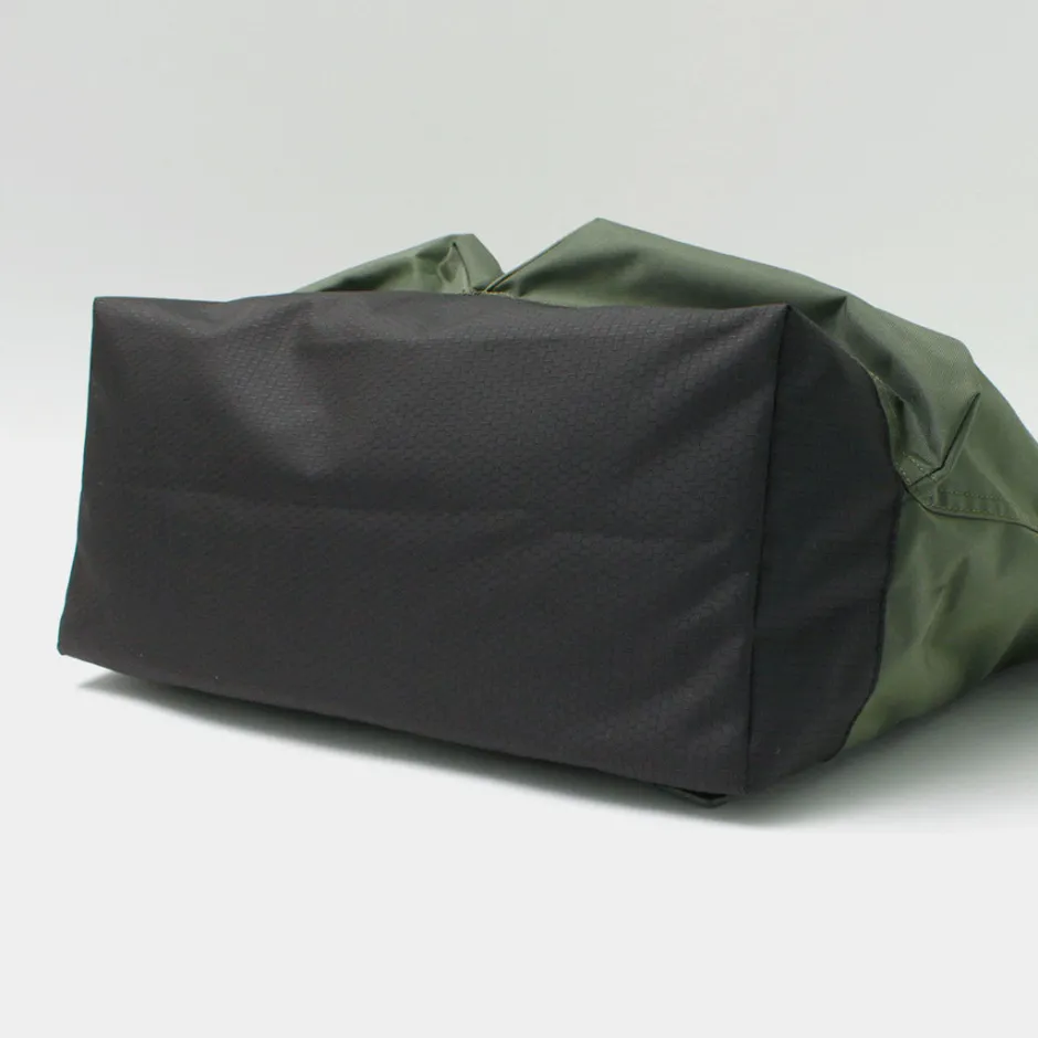 Shoulder Bags^F/CE. F/CE. / Lightweight courier shoulder bag